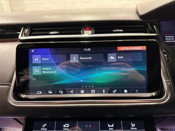 LAND ROVER RANGE ROVER VELAR 2.0 P250 R-Dynamic HSE SUV 5dr Petrol Auto 4WD Euro 6 (s/s) (250