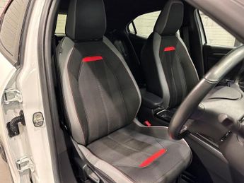 VAUXHALL MOKKA ELECTRIC 50kWh SRi Premium SUV 5dr Electric Auto (136 ps)