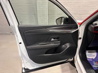 VAUXHALL MOKKA ELECTRIC 50kWh SRi Premium SUV 5dr Electric Auto (136 ps)