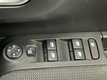 CITROEN C3 AIRCROSS 1.2 PureTech Flair SUV 5dr Petrol Manual Euro 6 (82 ps) - AA INS