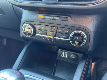 FORD KUGA 1.5 EcoBlue ST-Line Edition SUV 5dr Diesel Manual Euro 6 (s/s) (