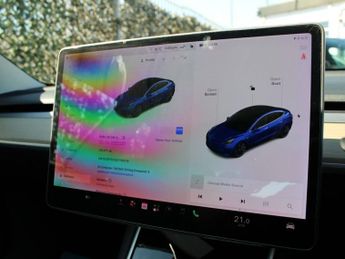 TESLA Model 3 (Dual Motor) Performance Saloon 4dr Electric Auto 4WDE (Performa