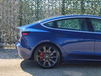 TESLA Model 3 (Dual Motor) Performance Saloon 4dr Electric Auto 4WDE (Performa