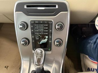 VOLVO S80 2.0 D4 SE Lux Saloon 4dr Diesel Geartronic Euro 5 (s/s) (163 ps)