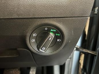 SKODA KAROQ 1.5 TSI ACT SE L SUV 5dr Petrol DSG Euro 6 (s/s) (150 ps)