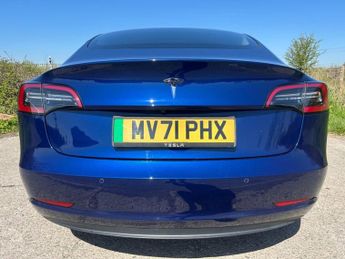 TESLA Model 3 Standard Range Plus Saloon 4dr Electric Auto RWD (241 bhp)