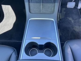 TESLA Model 3 Standard Range Plus Saloon 4dr Electric Auto RWD (241 bhp)