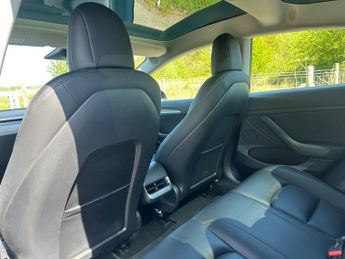 TESLA Model 3 Standard Range Plus Saloon 4dr Electric Auto RWD (241 bhp)