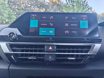 CITROEN C4 1.2 PureTech Shine Plus Hatchback 5dr Petrol EAT8 Euro 6 (s/s) (