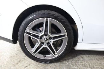 MERCEDES-BENZ CLA 2.0 CLA220d AMG Line (Premium 2) Coupe 8G-DCT Euro 6 (s/s) 4dr