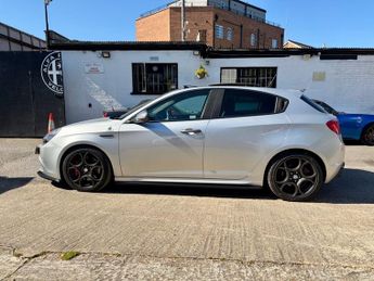ALFA ROMEO GIULIETTA 1750 TBi Veloce Hatchback 5dr Petrol TCT Euro 6 (240 bhp)