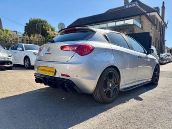 ALFA ROMEO GIULIETTA 1750 TBi Veloce Hatchback 5dr Petrol TCT Euro 6 (240 bhp)