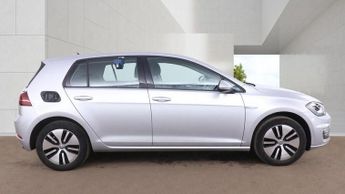 VOLKSWAGEN E-GOLF 35.8kWh e-Golf Hatchback 5dr Electric Auto (136 ps)