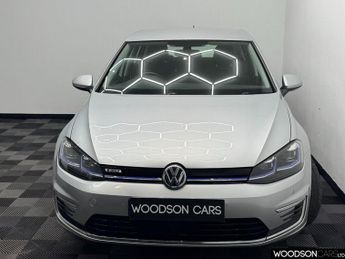 VOLKSWAGEN E-GOLF 35.8kWh e-Golf Hatchback 5dr Electric Auto (136 ps)