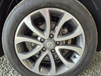 NISSAN JUKE 1.6 Tekna SUV 5dr Petrol XTRON Euro 6 (117 ps)
