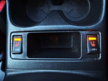 NISSAN X-TRAIL SE