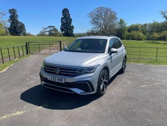 VOLKSWAGEN TIGUAN 1.5 TSI R-Line SUV 5dr Petrol DSG Euro 6 (s/s) (150 ps)