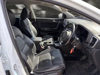 KIA SPORTAGE 2.0 CRDi KX-3 SUV 5dr Diesel Auto AWD Euro 6 (134 bhp)