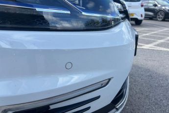 VOLKSWAGEN E-GOLF 35.8kWh e-Golf Hatchback 5dr Electric Auto (136 ps) Front / Rear