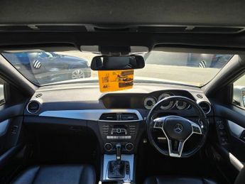 MERCEDES-BENZ C-CLASS 2.1 C220 CDI BlueEfficiency AMG Sport Saloon 4dr Diesel G-Tronic