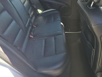 MERCEDES-BENZ C-CLASS 2.1 C220 CDI BlueEfficiency AMG Sport Saloon 4dr Diesel G-Tronic