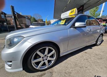 MERCEDES-BENZ C-CLASS 2.1 C220 CDI BlueEfficiency AMG Sport Saloon 4dr Diesel G-Tronic