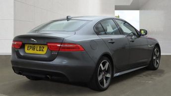 JAGUAR XE 2.0i R-Sport Saloon 4dr Petrol Auto AWD Euro 6 (s/s) (250 ps)