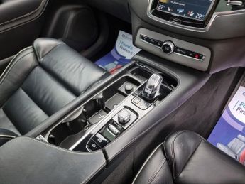 VOLVO XC90 2.0h T8 Twin Engine 10.4kWh R-Design Pro SUV 5dr Petrol Plug-in 