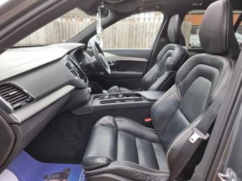 VOLVO XC90 2.0h T8 Twin Engine 10.4kWh R-Design Pro SUV 5dr Petrol Plug-in 