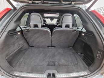 VOLVO XC90 2.0h T8 Twin Engine 10.4kWh R-Design Pro SUV 5dr Petrol Plug-in 