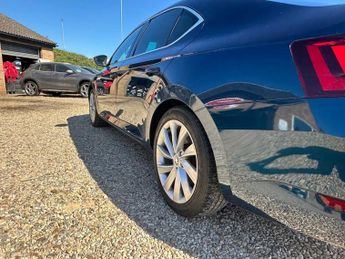 SKODA SUPERB 2.0 TSI SE L Executive Hatchback 5dr Petrol DSG Euro 6 (s/s) (22