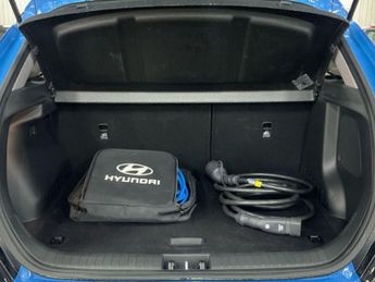 HYUNDAI KONA 64kWh Premium SUV 5dr Electric Auto (10.5kW Charger) (204 ps)