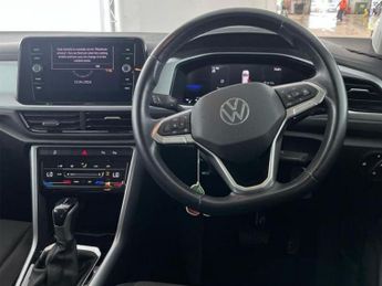 VOLKSWAGEN T-ROC 1.5 TSI Life SUV 5dr Petrol DSG Euro 6 (s/s) (150 ps)