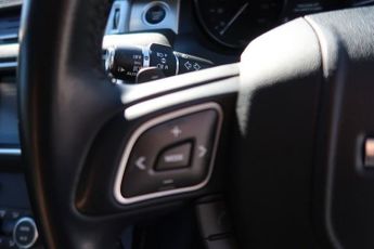 LAND ROVER RANGE ROVER EVOQUE 2.0 TD4 SE Tech SUV 5dr Diesel Auto 4WD Euro 6 (s/s) (180 ps)