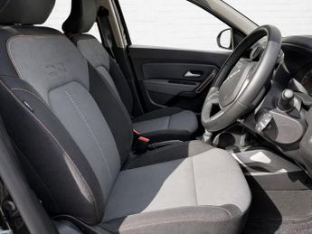 DACIA DUSTER 1.3 TCe EXTREME SUV 5dr Petrol EDC Euro 6 (s/s) (150 ps)