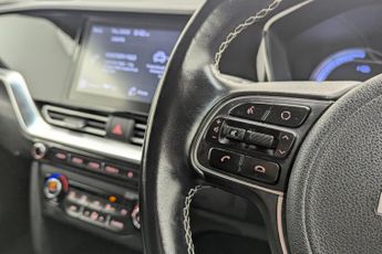 KIA NIRO 64kWh 2 SUV 5dr Electric Auto (201 bhp)