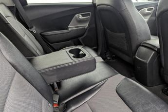 KIA NIRO 64kWh 2 SUV 5dr Electric Auto (201 bhp)