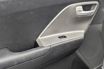 KIA NIRO 64kWh 2 SUV 5dr Electric Auto (201 bhp)