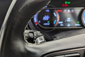 KIA NIRO 64kWh 2 SUV 5dr Electric Auto (201 bhp)