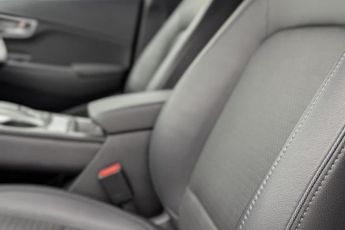 HYUNDAI KONA 64kWh Premium SE SUV 5dr Electric Auto (7kW Charger) (204 ps)