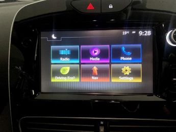 RENAULT CLIO 1.5 dCi Dynamique S Nav Hatchback 5dr Diesel EDC Euro 6 (s/s) (9