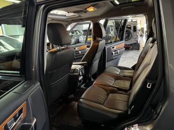 LAND ROVER DISCOVERY 4 3.0 SD V6 HSE SUV 5dr Diesel Auto 4WD Euro 5 (s/s) (255 bhp)