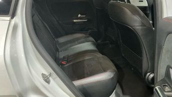 MERCEDES-BENZ EQA EQA 250 66.5kWh AMG Line SUV 5dr Electric Auto (190 ps)