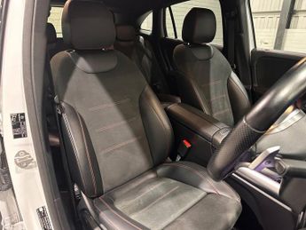 MERCEDES-BENZ EQA EQA 250 66.5kWh AMG Line SUV 5dr Electric Auto (190 ps)
