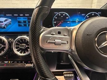 MERCEDES-BENZ EQA EQA 250 66.5kWh AMG Line SUV 5dr Electric Auto (190 ps)