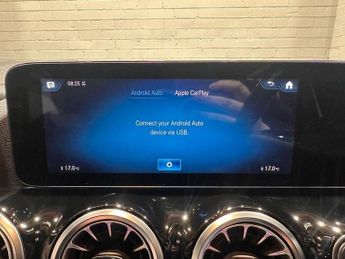 MERCEDES-BENZ EQA EQA 250 66.5kWh AMG Line SUV 5dr Electric Auto (190 ps)