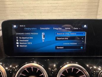 MERCEDES-BENZ EQA EQA 250 66.5kWh AMG Line SUV 5dr Electric Auto (190 ps)