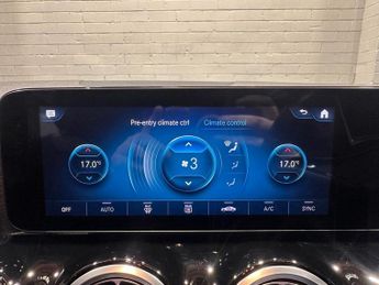 MERCEDES-BENZ EQA EQA 250 66.5kWh AMG Line SUV 5dr Electric Auto (190 ps)