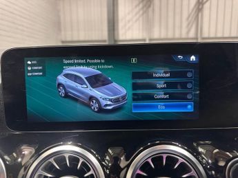 MERCEDES-BENZ EQA EQA 250 66.5kWh AMG Line SUV 5dr Electric Auto (190 ps)