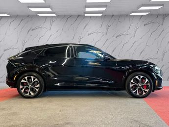 FORD MUSTANG MACH-E Extended Range 91kWh SUV 5dr Electric Automatic AWD (351 ps)